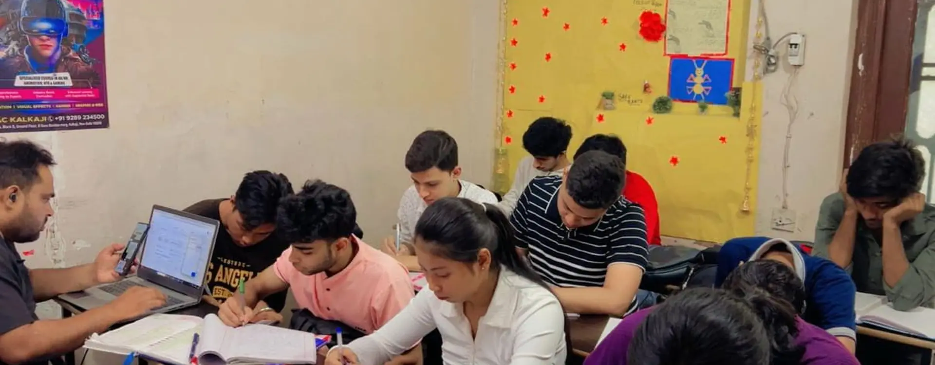 NIOS open schooling students studying at Toppers Mantra
